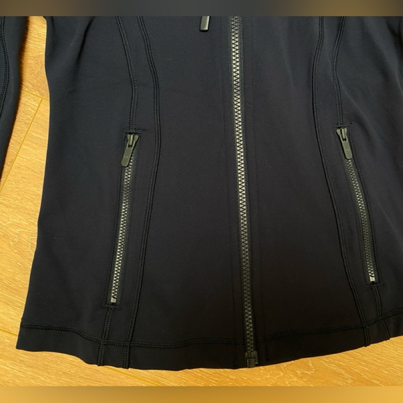 Lululemon true navy hooded define jacket, 6, Nulu - Picture 2 of 5